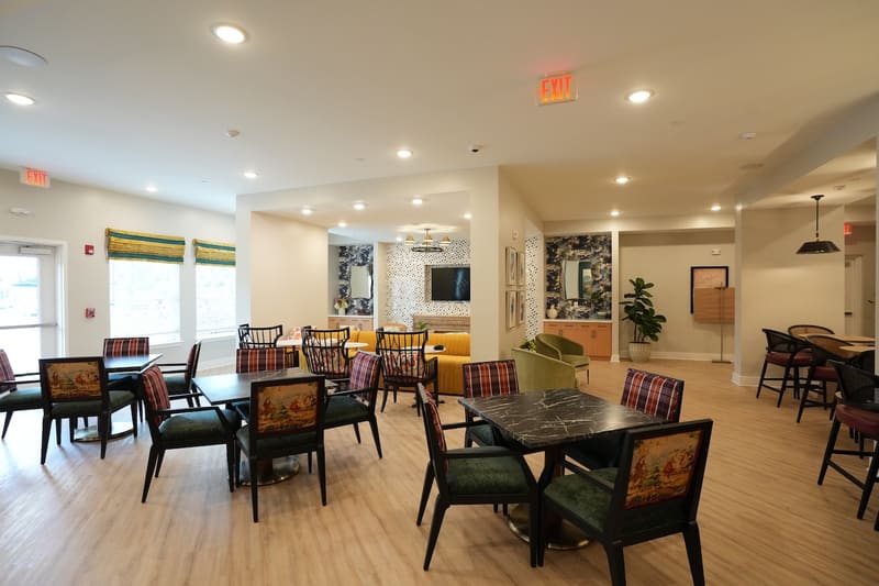 Clubroom dining area with adjoining lounge